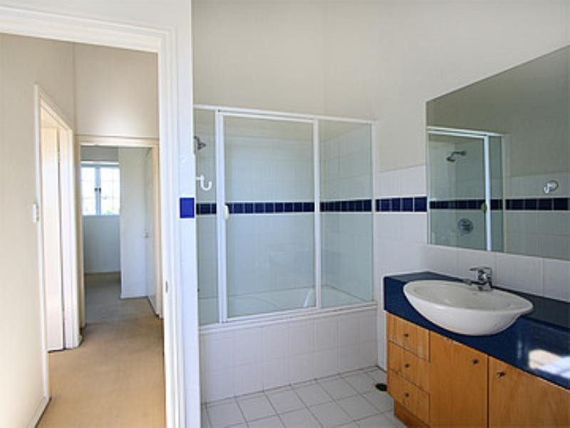 6/9 Miles Street, Hawthorne QLD 4171