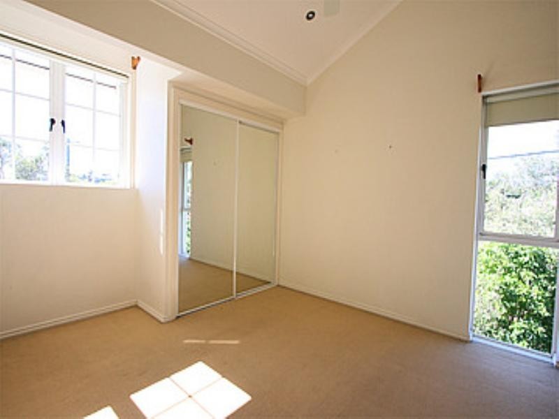 6/9 Miles Street, Hawthorne QLD 4171