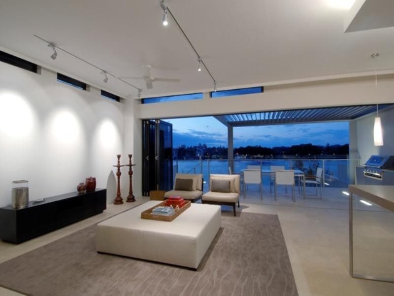 90 Wynnum Road, Norman Park QLD 4170