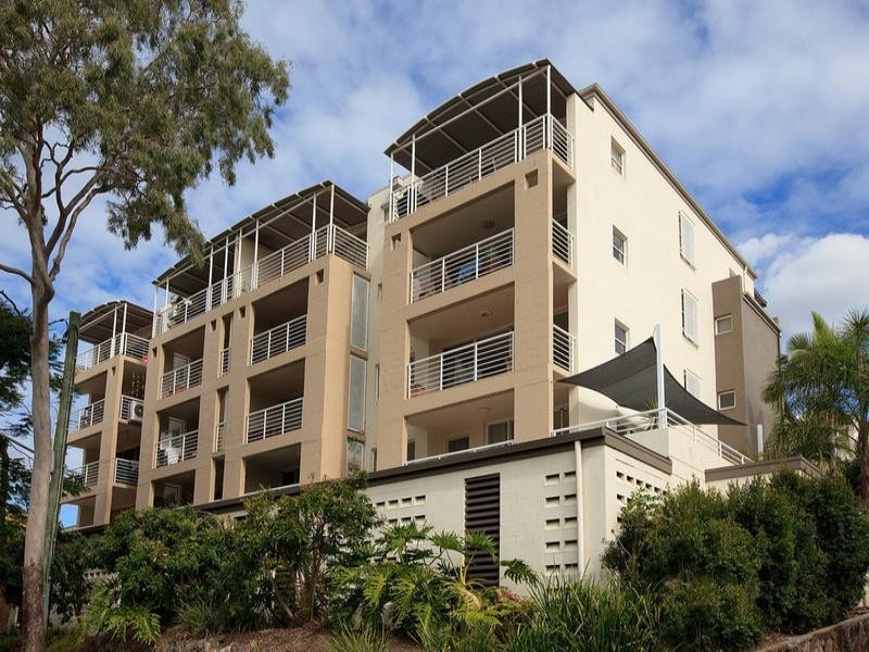 4/96 Norman Crescent, Norman Park QLD 4170