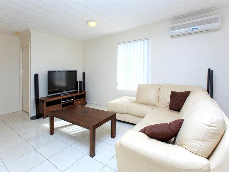 4/96 Norman Crescent, Norman Park QLD 4170