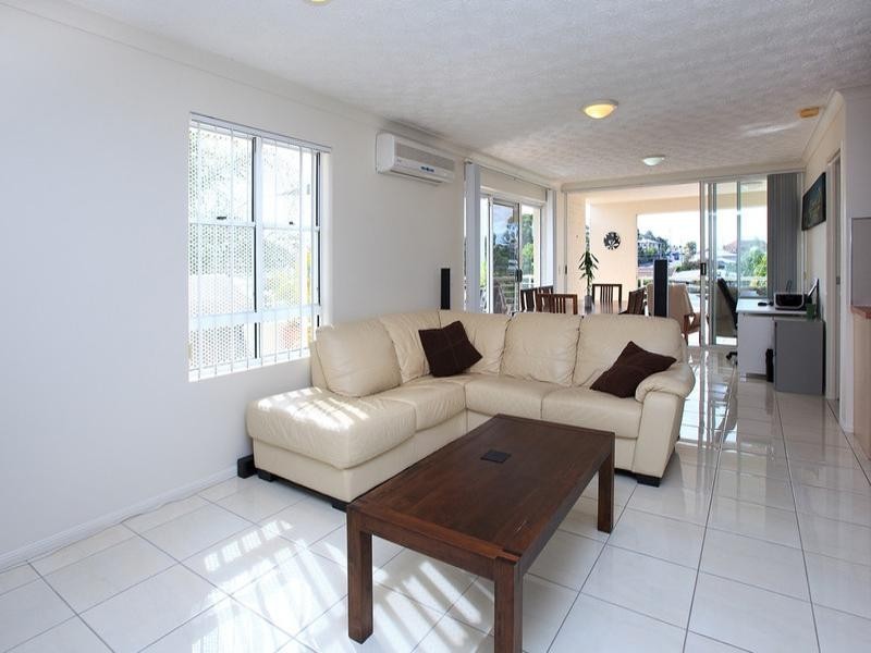 4/96 Norman Crescent, Norman Park QLD 4170