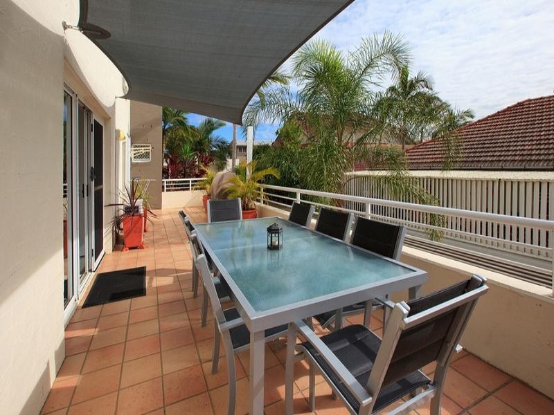 4/96 Norman Crescent, Norman Park QLD 4170