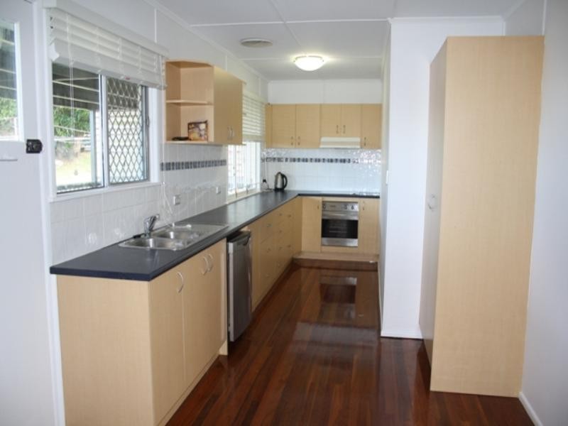 21 Aloomba Street, Balmoral QLD 4171