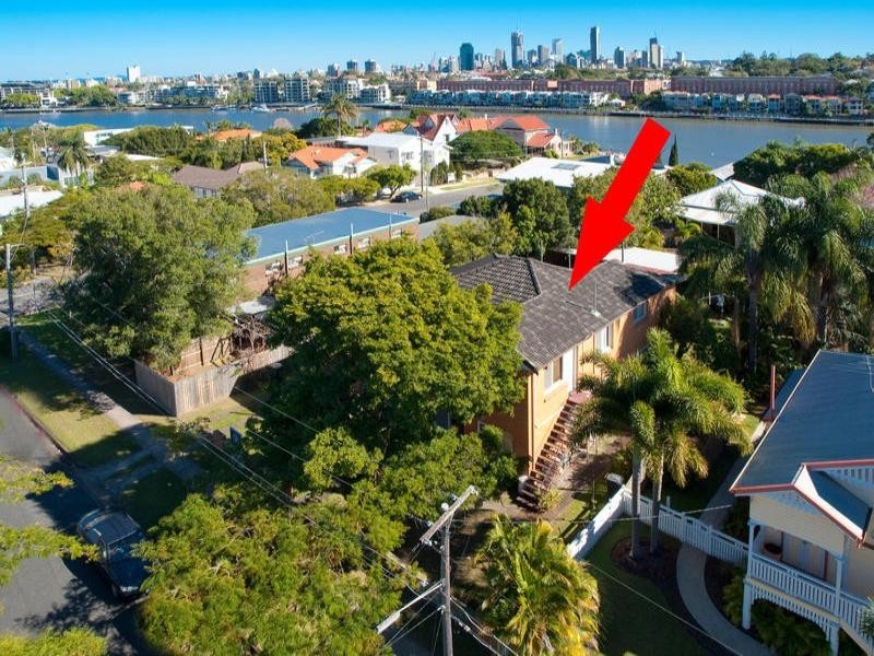 92 Gordon Street, Hawthorne QLD 4171