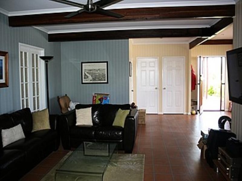 2 Wordsworth Street, Bulimba QLD 4171