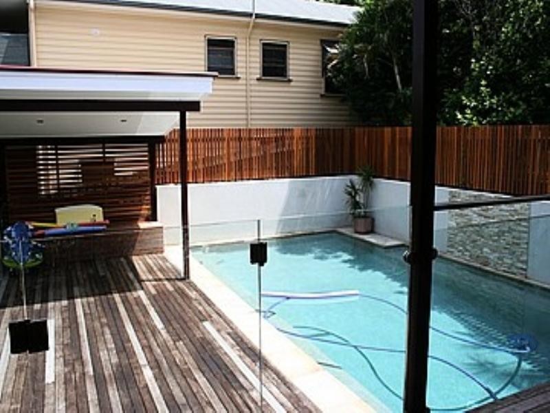 2 Wordsworth Street, Bulimba QLD 4171