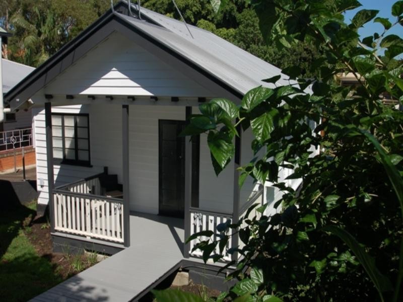 126 Hawthorne Road, Hawthorne QLD 4171