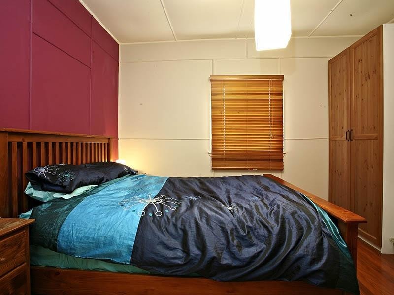 2 Skirving Street, Morningside QLD 4170