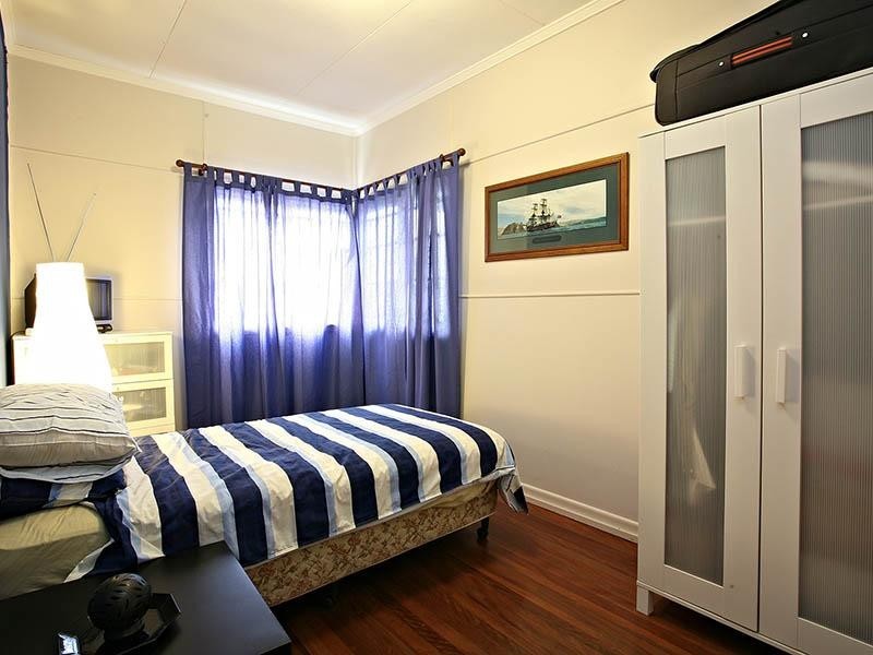 2 Skirving Street, Morningside QLD 4170