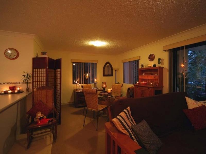 2 Walter Avenue, East Brisbane QLD 4169