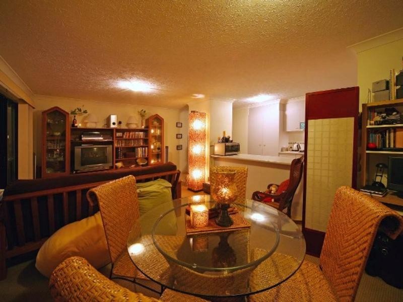 2 Walter Avenue, East Brisbane QLD 4169