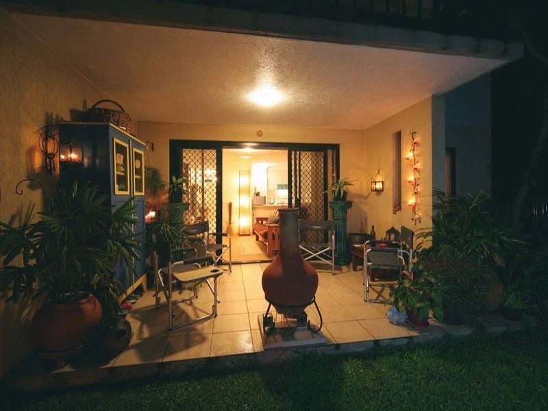 2 Walter Avenue, East Brisbane QLD 4169