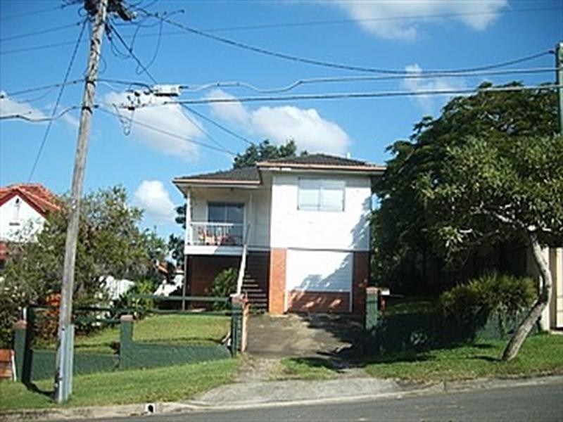 14 Miles Street, Hawthorne QLD 4171