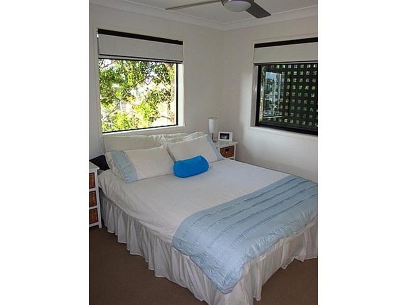 8/12 Norman Crescent, Norman Park QLD 4170