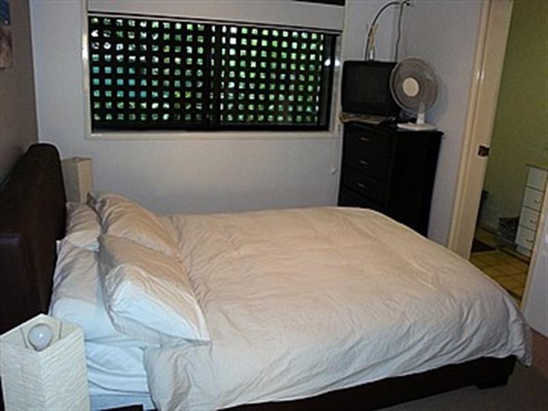 8/12 Norman Crescent, Norman Park QLD 4170