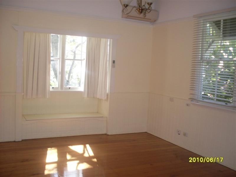 32 McConnell Street, Bulimba QLD 4171