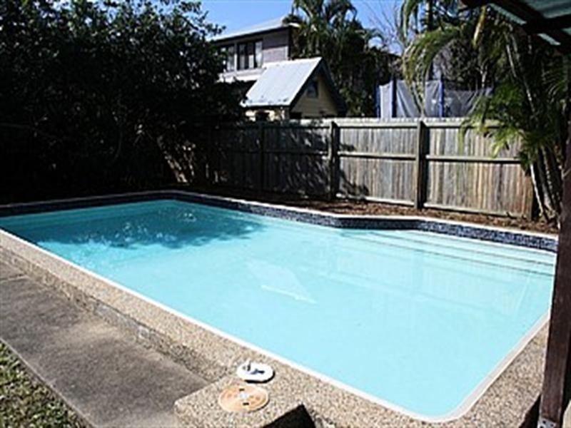 33 Barton Road, Hawthorne QLD 4171