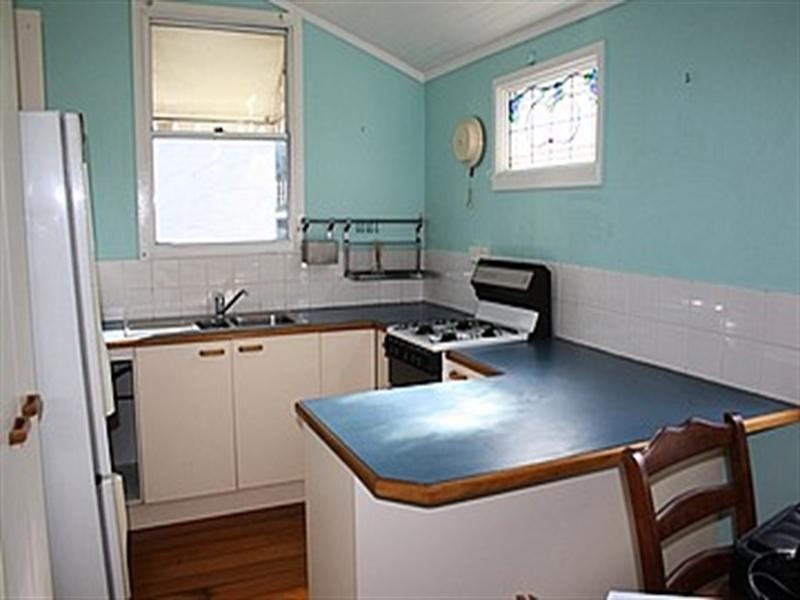 33 Barton Road, Hawthorne QLD 4171