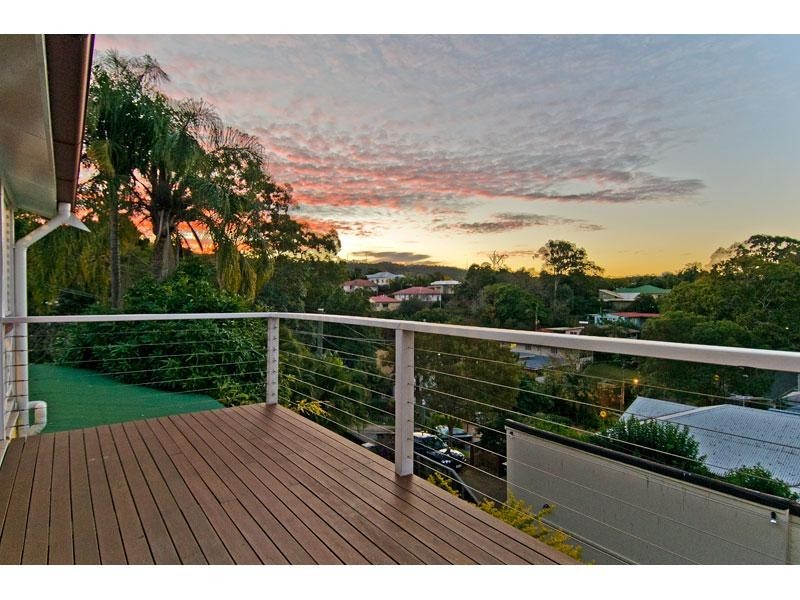 96 Bywong Street, Toowong QLD 4066