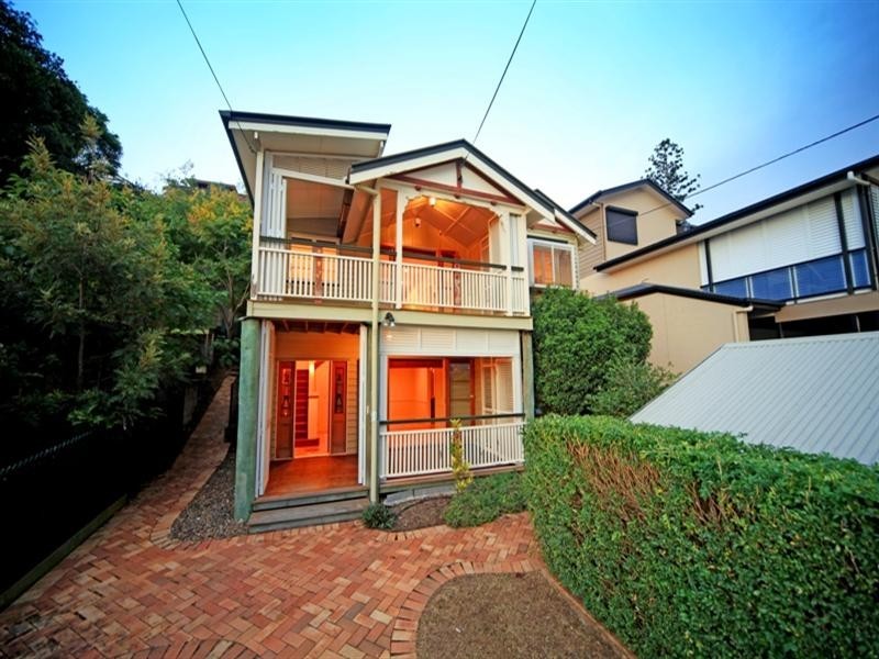 21 Ryan Avenue, Balmoral QLD 4171