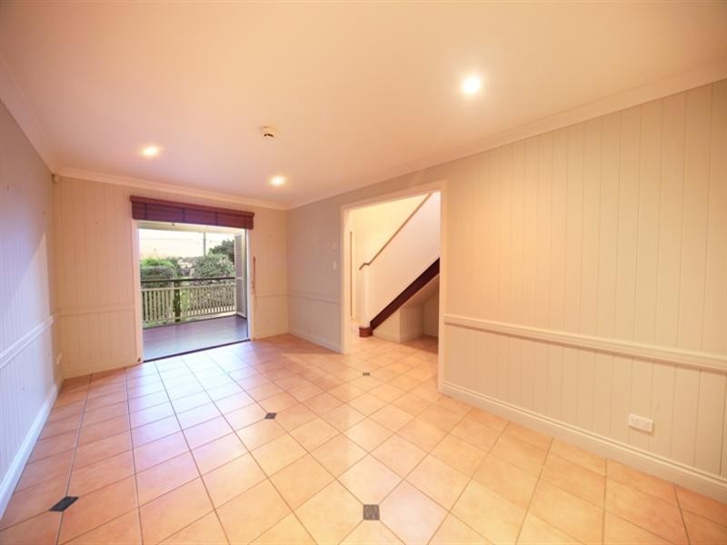 21 Ryan Avenue, Balmoral QLD 4171