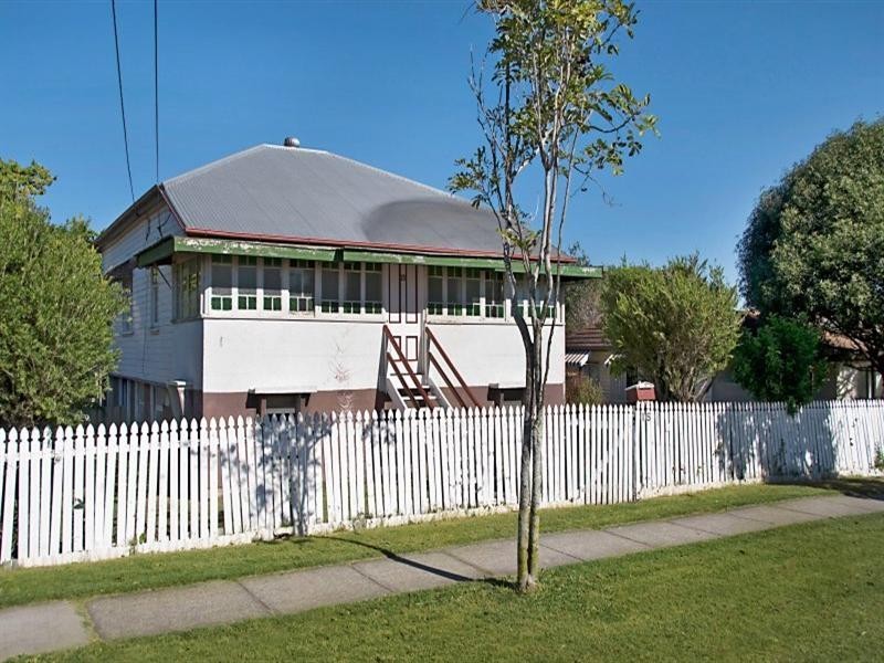 15 Armstrong Road, Cannon Hill QLD 4170