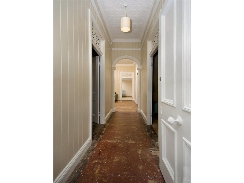 15 Armstrong Road, Cannon Hill QLD 4170