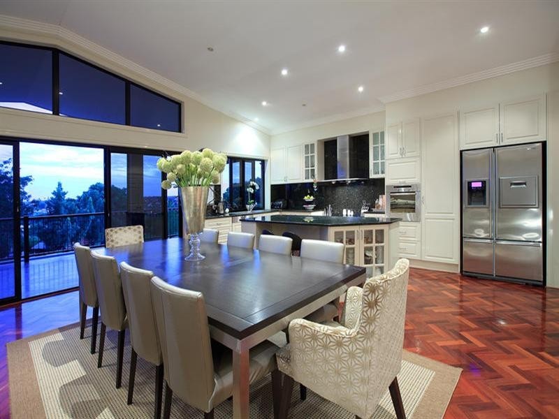 12 Melrose Close, Carindale QLD 4152