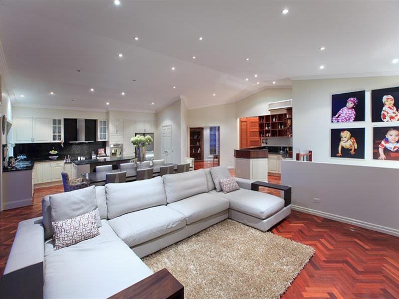 12 Melrose Close, Carindale QLD 4152