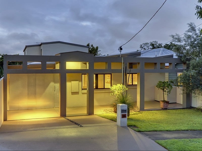 104 Fifth Avenue, Balmoral QLD 4171