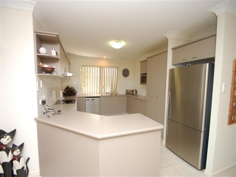 8 Mead Place, Calamvale QLD 4116
