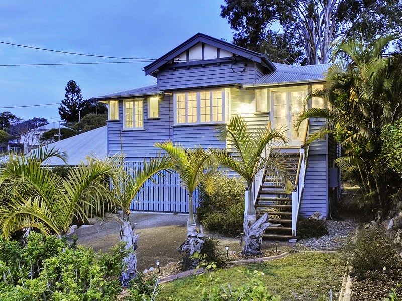 43 Barradine Street, Greenslopes QLD 4120