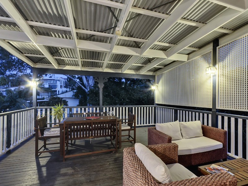 43 Barradine Street, Greenslopes QLD 4120