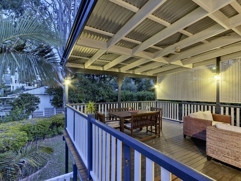43 Barradine Street, Greenslopes QLD 4120