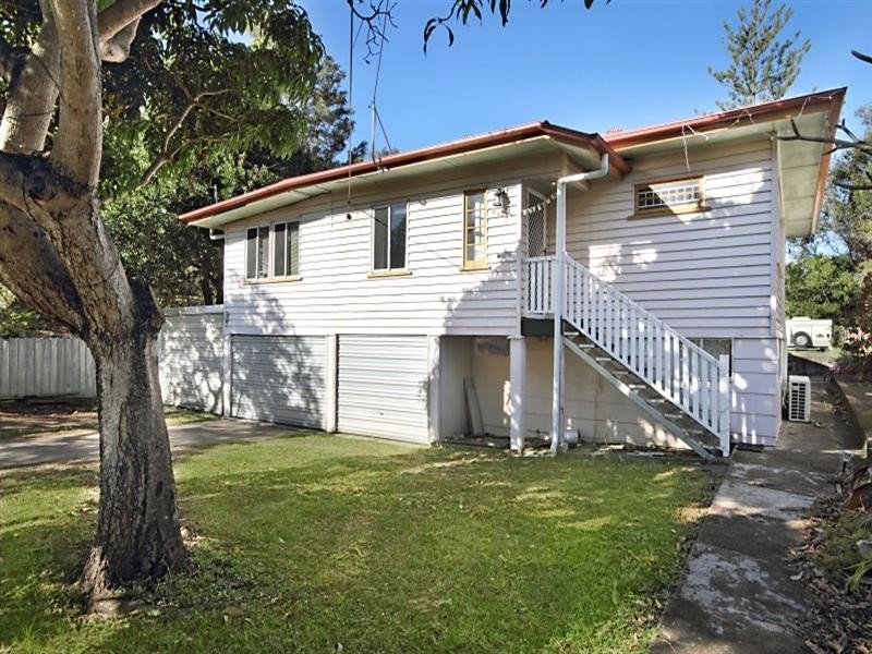 36 Brown Street, Camp Hill QLD 4152