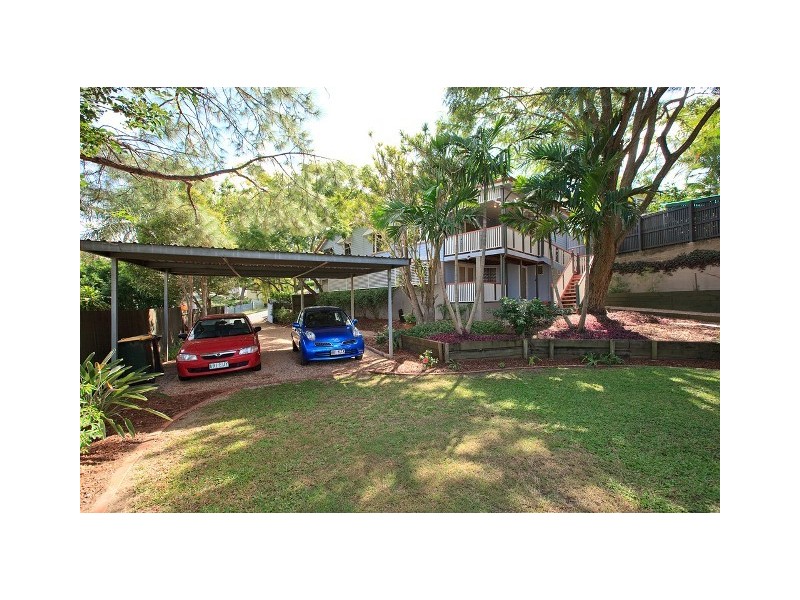 15 Philip Street, Hawthorne QLD 4171