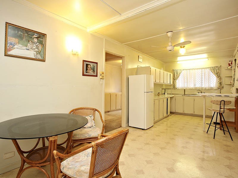 9 Cecile Street, Balmoral QLD 4171