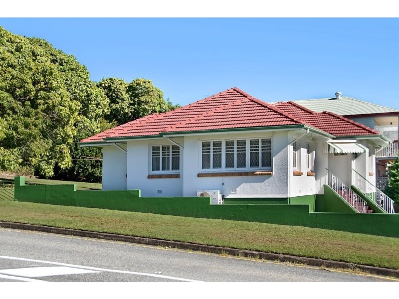 77 Dahlia Street, Cannon Hill QLD 4170