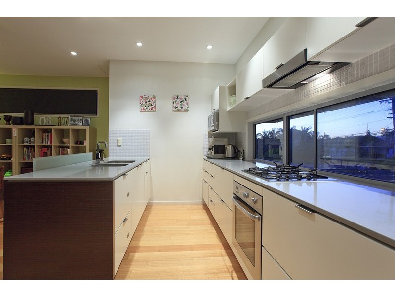 8 Eton Street, Bulimba QLD 4171