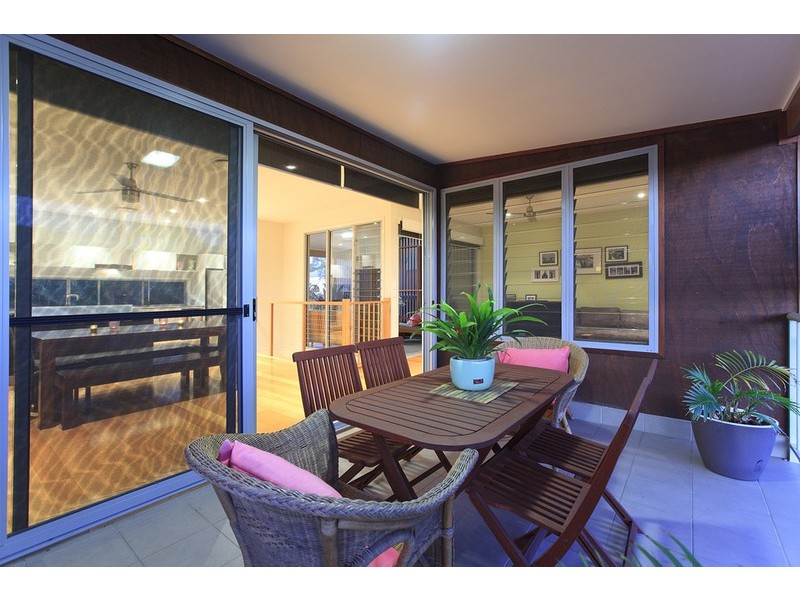 8 Eton Street, Bulimba QLD 4171