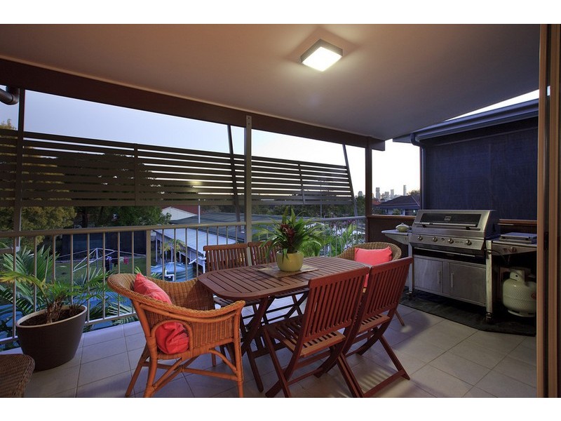 8 Eton Street, Bulimba QLD 4171