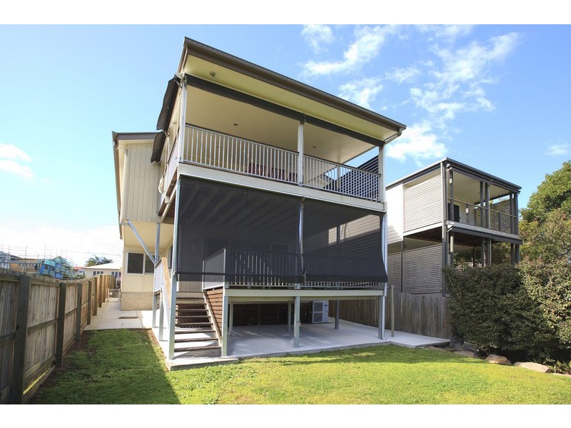 15 Kelsey Street, Coorparoo QLD 4151