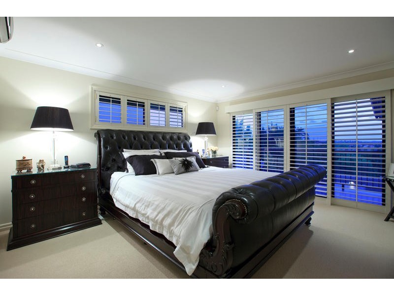 12 Melrose Close, Carindale QLD 4152