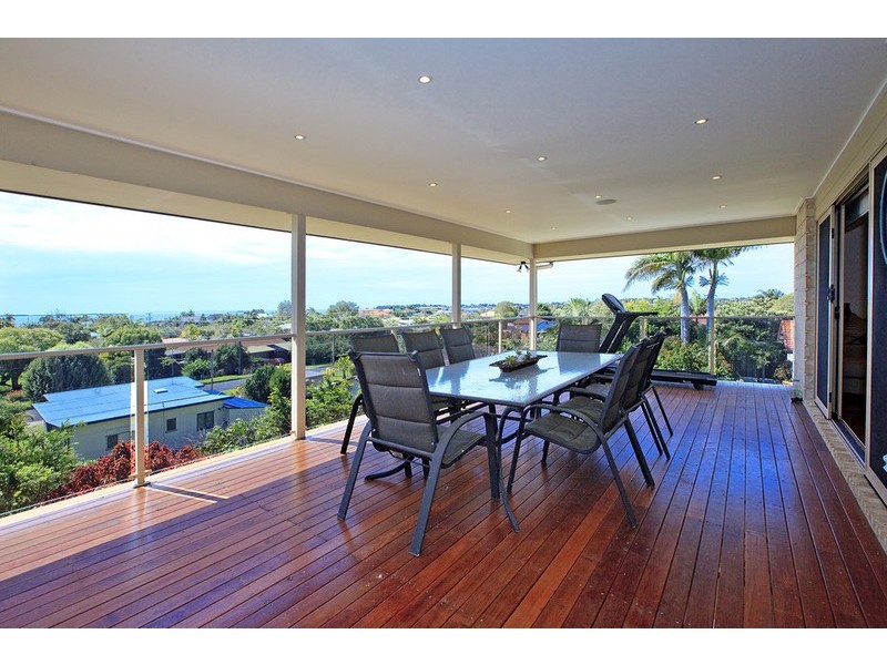 15 Claremont Street, Birkdale QLD 4159