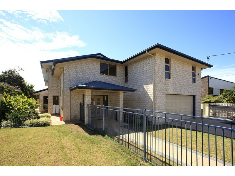 15 Claremont Street, Birkdale QLD 4159