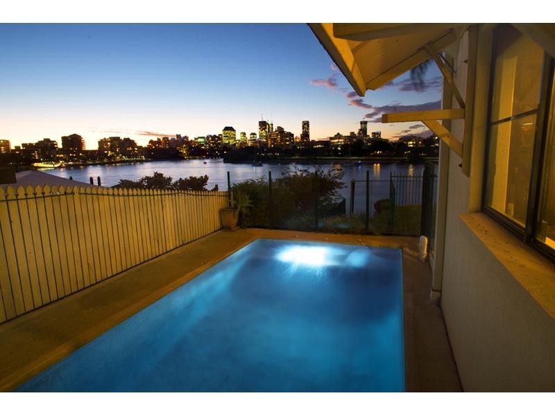 27 Laidlaw Parade, East Brisbane QLD 4169