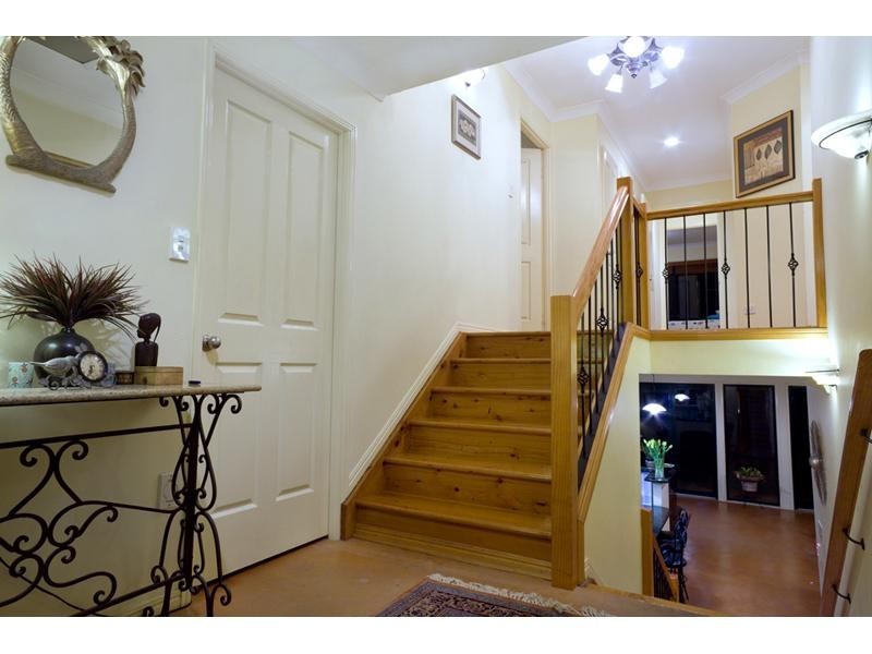 27 Laidlaw Parade, East Brisbane QLD 4169