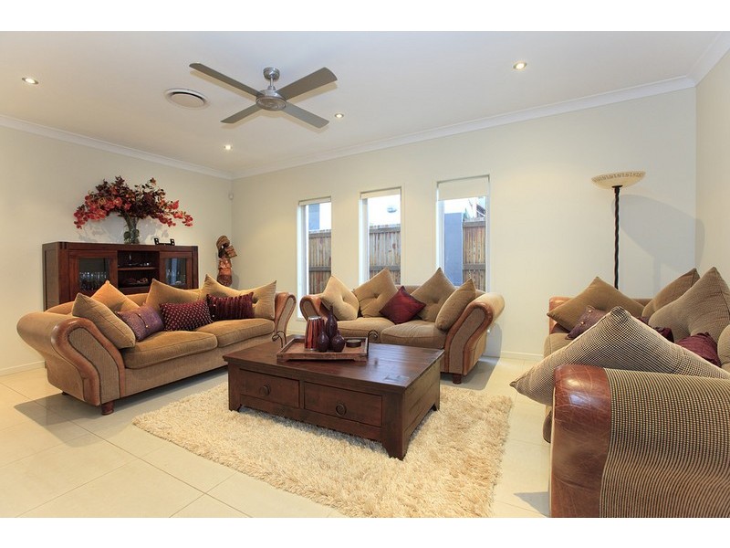 28 Addison Avenue, Bulimba QLD 4171