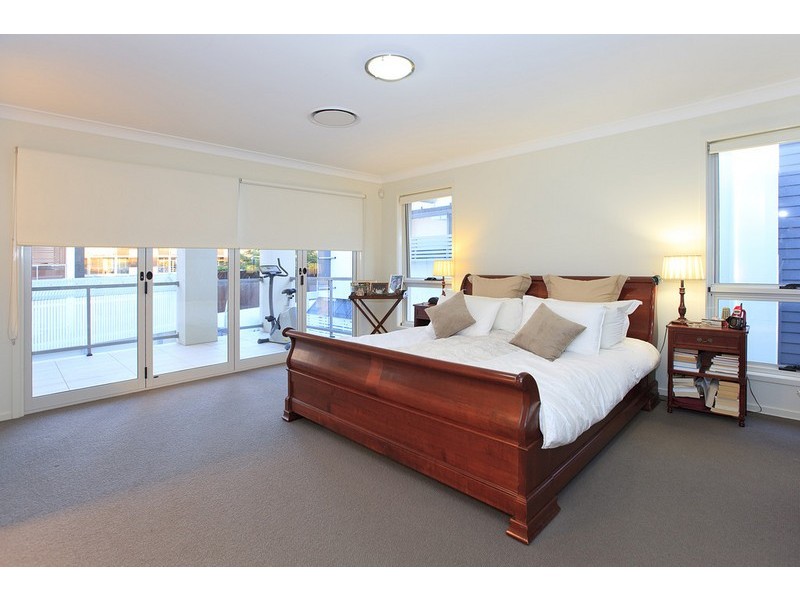 28 Addison Avenue, Bulimba QLD 4171